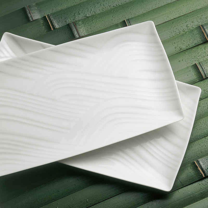 白磁さらさ（はくじさらさ）