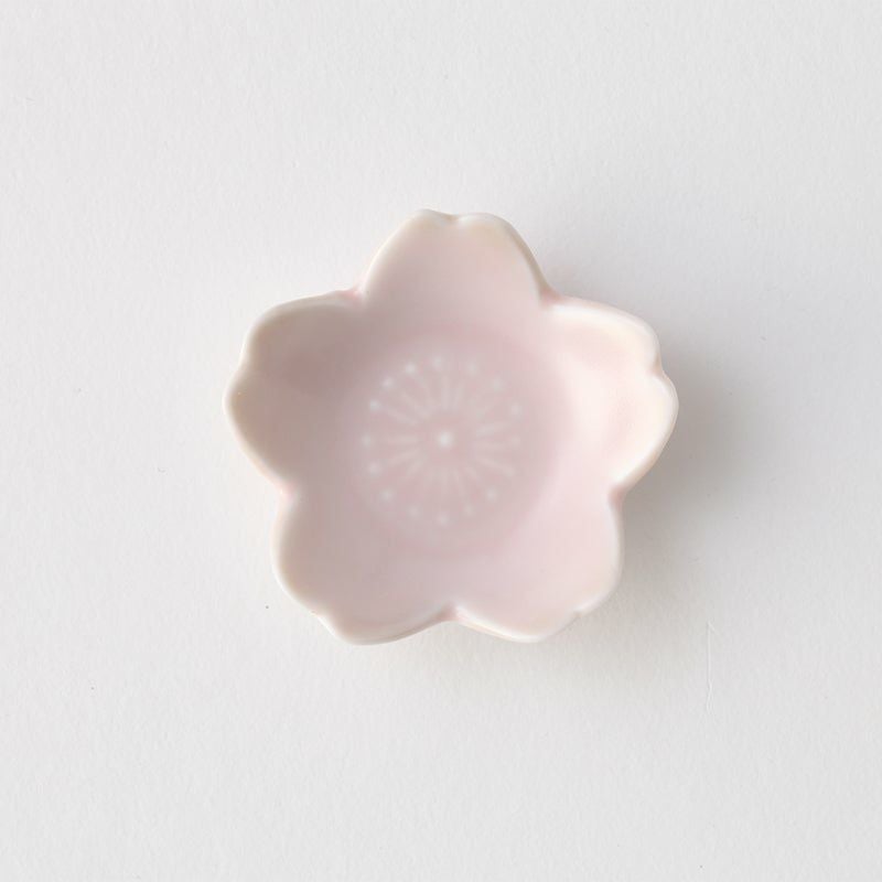 薄いピンクの花模様皿 直径25cm 豆皿（波佐見焼・さくらのマイキー）