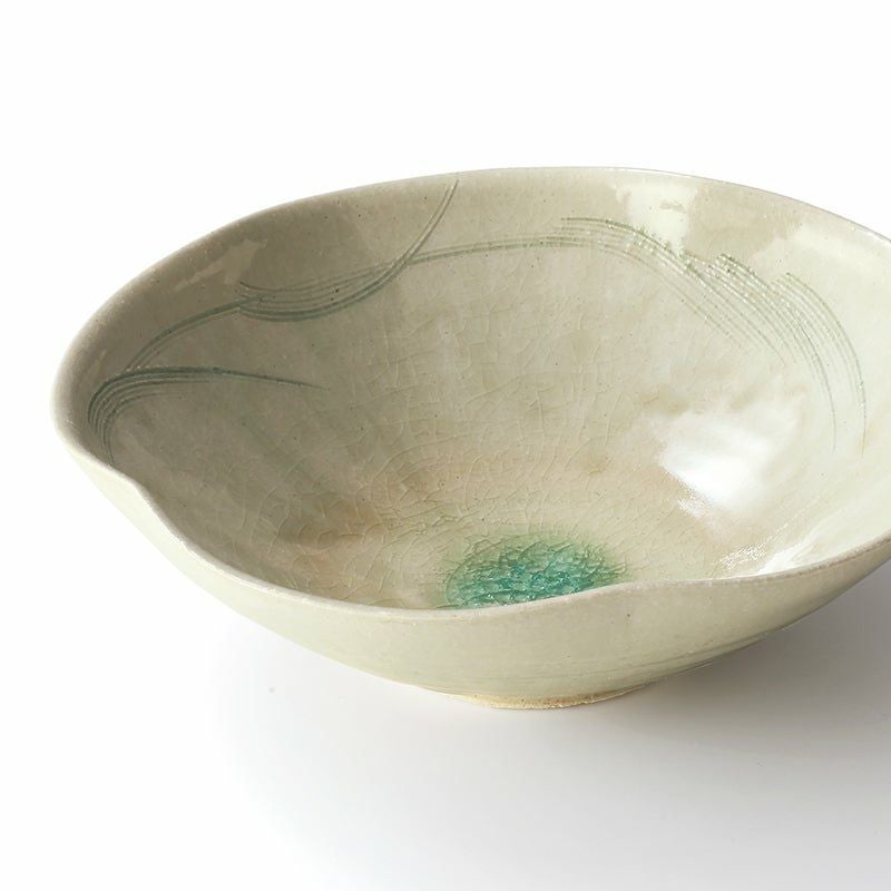 灰釉草文（はいゆうそうもん） 灰釉草文 盛鉢〈1個〉 美濃焼 |皿や鉢