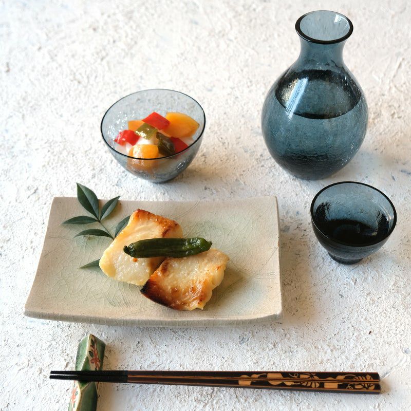 灰釉草文（はいゆうそうもん） 灰釉草文 長角皿 〈2枚〉 美濃焼 |皿や