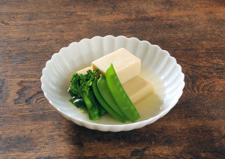 たち吉　白菊　銘々皿　小鉢　盛皿　プレート　皿　取り皿　オーバル　楕円皿　輪花 白菊（しらぎく） 単品 白菊 銘々皿〈1枚〉 美濃焼 |皿や鉢など和食器