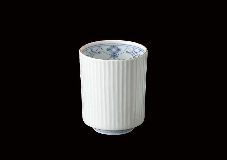 1648 其泉　秋草瓔珞文  湯呑　4客 青華瓔珞文（せいかようらくもん） 単品 青華瓔珞文 湯呑（大）〈1個