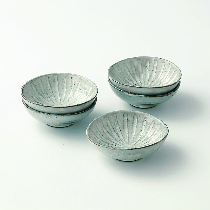 陶器や磁器の鉢やボウルの商品一覧 豊富なサイズで食卓を彩る