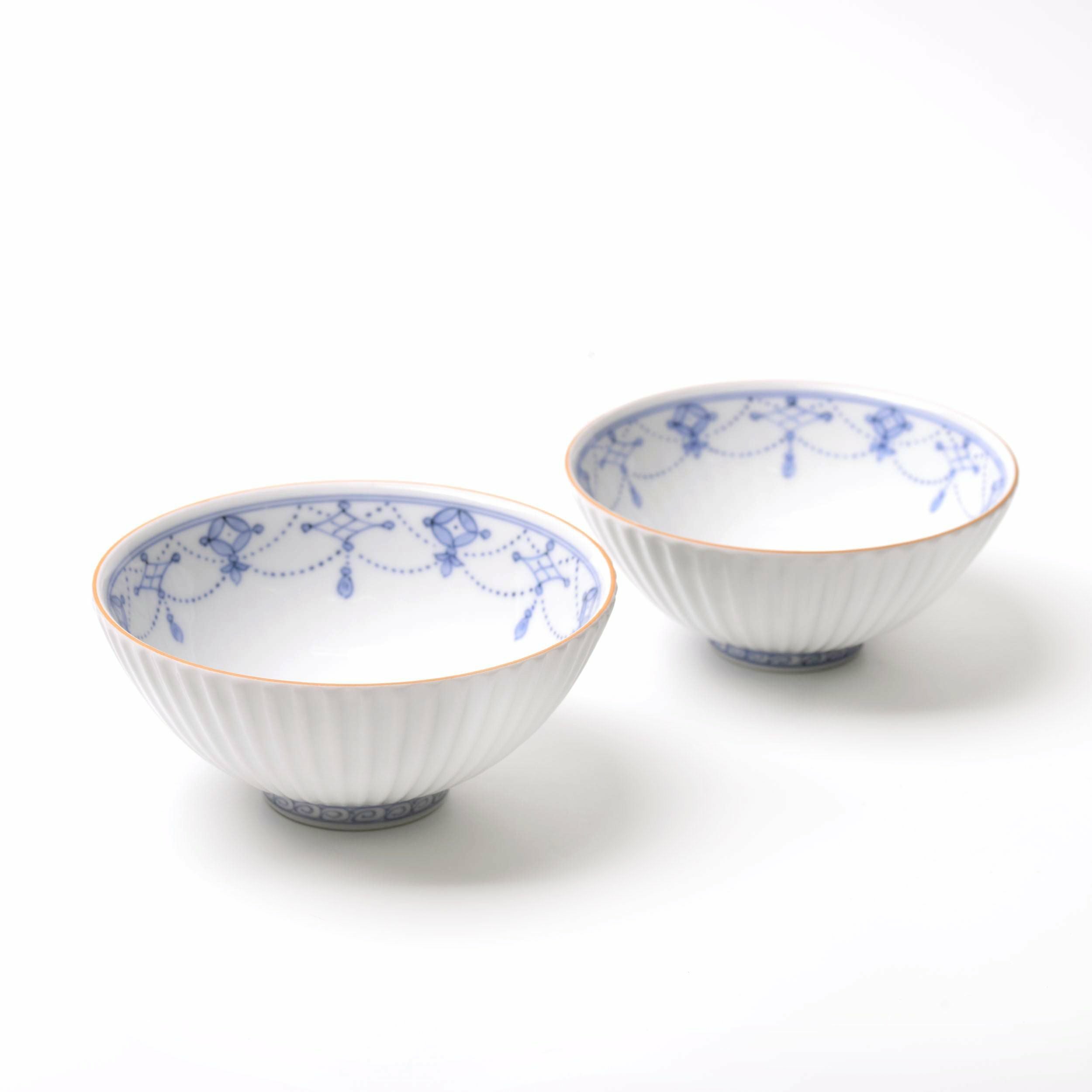青華瓔珞文（せいかようらくもん） 青華瓔珞文 夫婦茶碗（桐箱入）〈2