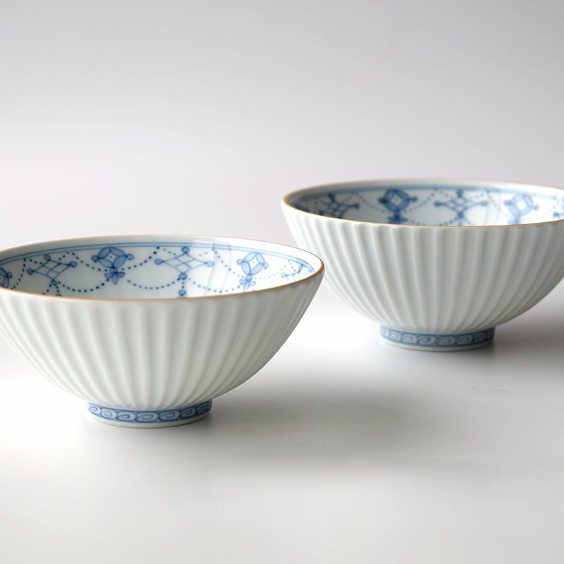 青華瓔珞文（せいかようらくもん） 青華瓔珞文 夫婦茶碗（桐箱入）〈2
