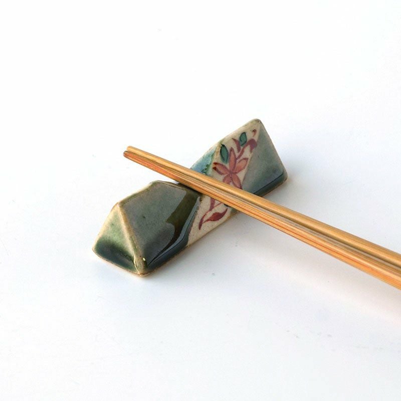 シリーズ以外・その他 単品 緑彩赤絵 箸置〈1個〉 瀬戸焼 |皿や鉢など