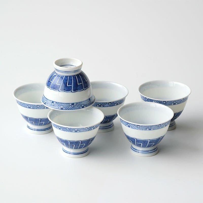 井上春峰（いのうえしゅんほう） 【井上春峰】染付腰捻 煎茶器揃〈煎茶