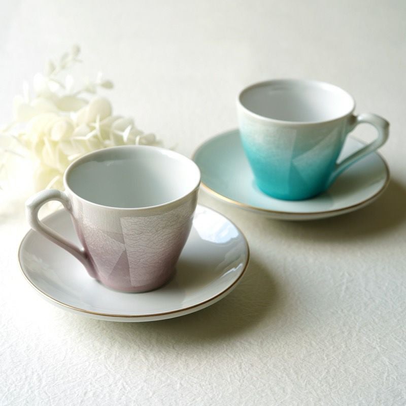 ‼️高級品‼️九谷焼　コーヒーカップ　秋草　ペア 九谷焼 高級 陶磁器 ペアマグカップ 椿に鳥 黄色塗り&宝尽くし 緑塗り