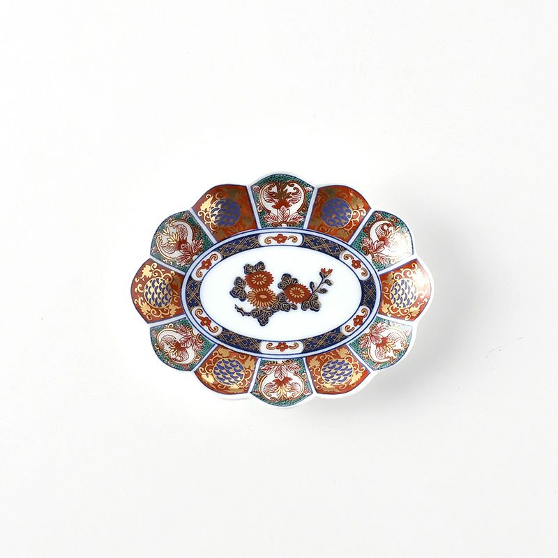 古伊万里シリーズ 【波佐見焼】金彩間取菊紋 13.5cm 楕円皿〈1枚〉 |皿