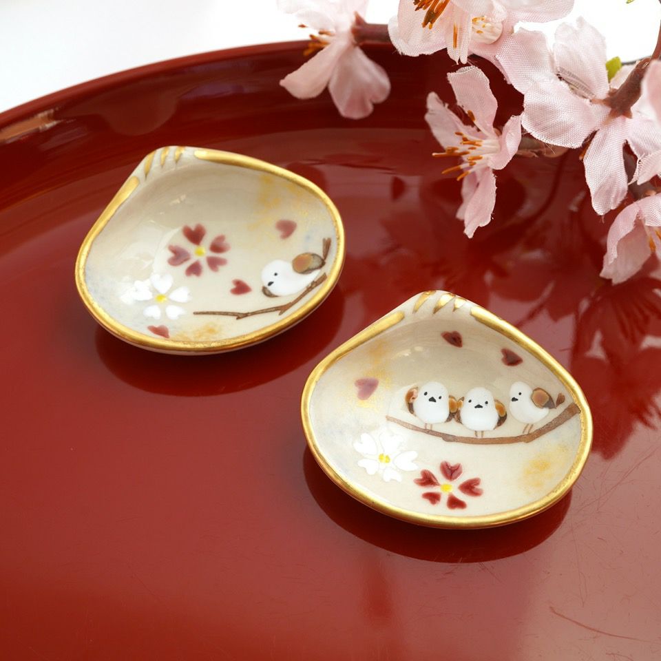 京焼・清水焼 箸置き 【京焼・清水焼】シマエナガ桜貝 ペア箸置〈2個