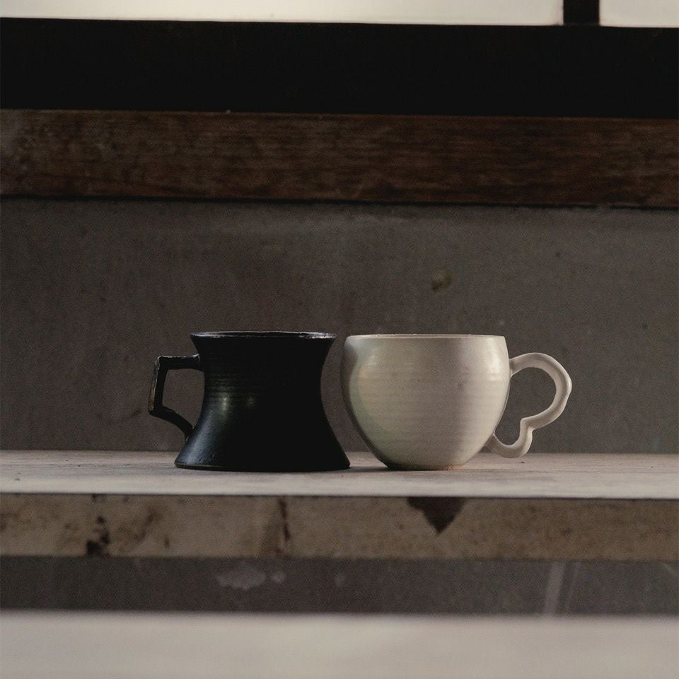 KANADE | 奏 【COCHI】KANADE PAIR-MUG / SUMI（黒釉）〈2個
