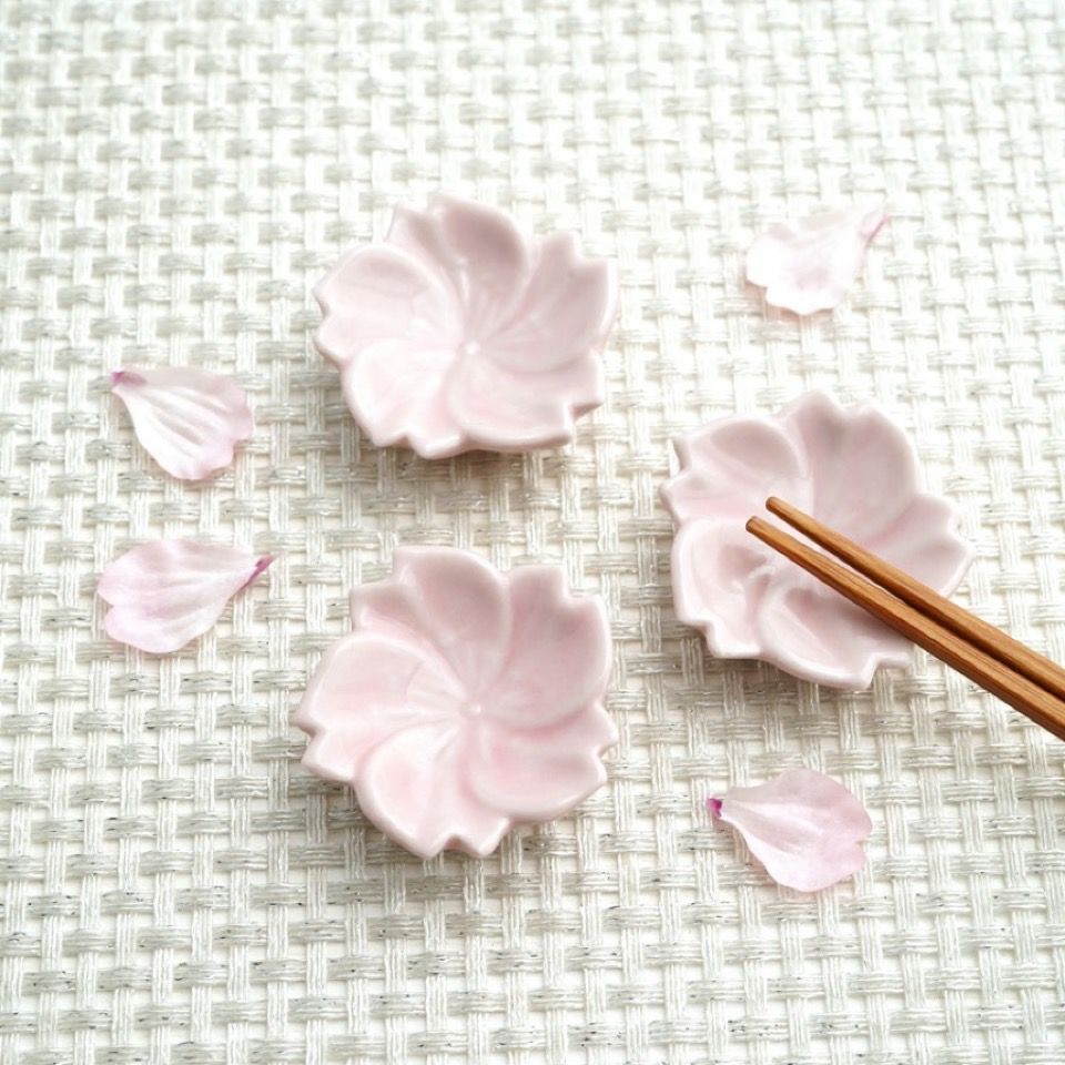 京焼・清水焼 箸置き 【京焼・清水焼】ピンク桜 凹み形箸置〈5個〉 |皿
