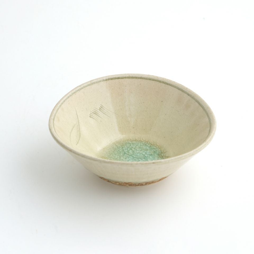 灰釉草文（はいゆうそうもん） 灰釉草文 盛鉢〈1個〉 美濃焼 |皿や鉢