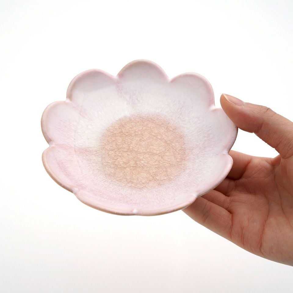 たち吉　うらら　萩焼　輪花中鉢　輪花銘々皿 うらら うらら 輪花銘々皿〈1枚〉萩焼 |皿や鉢など和食器の通販は京都