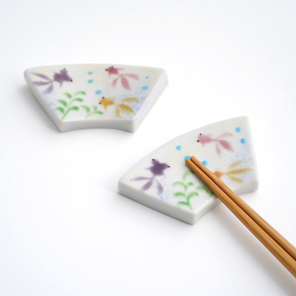 京焼・清水焼（京都府） 【京焼・清水焼】彩 金魚（三匹） 扇面箸置〈5