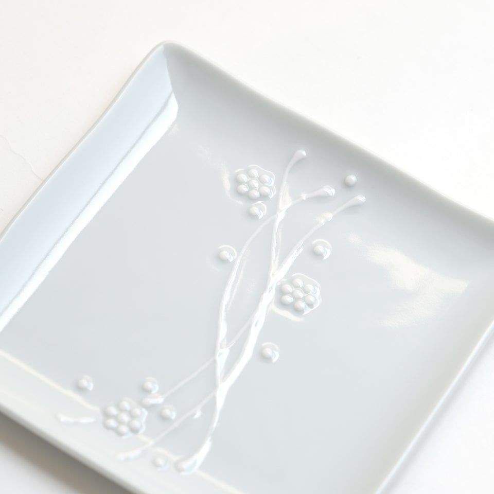 花なみ 花なみ 角小皿 白〈1枚〉 波佐見焼 |皿や鉢など和食器の通販は
