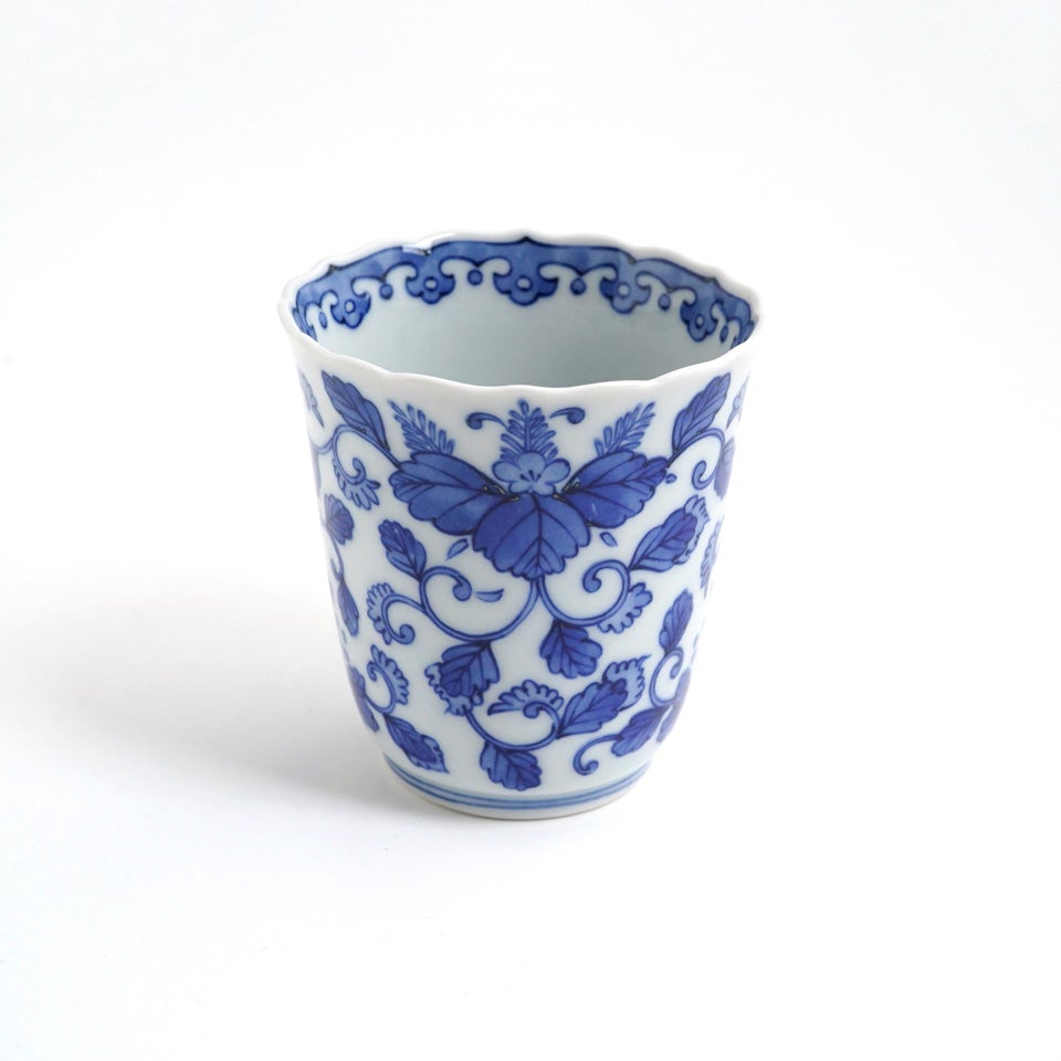 椿窯 【椿窯】菊唐草文（彷 周平衛）湯呑〈1個〉 |皿や鉢など和食器の
