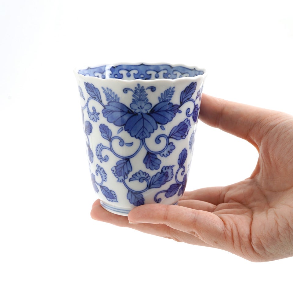 椿窯 【椿窯】菊唐草文（彷 周平衛）湯呑〈1個〉 |皿や鉢など和食器の