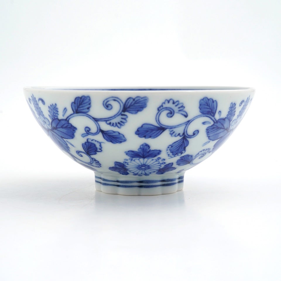 椿窯 【椿窯】菊唐草文（彷 周平衛）茶碗〈1個〉 |皿や鉢など和食器の