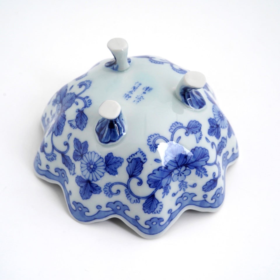 椿窯 【椿窯】菊唐草文（彷 周平衛）小鉢〈1個〉 |皿や鉢など和食器の